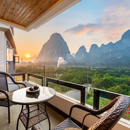 Leisure Courtyard Hotel Yangshuo-Free Shuttle Bus To Yangshuo Station Stay 2 Nights One Way المظهر الخارجي الصورة