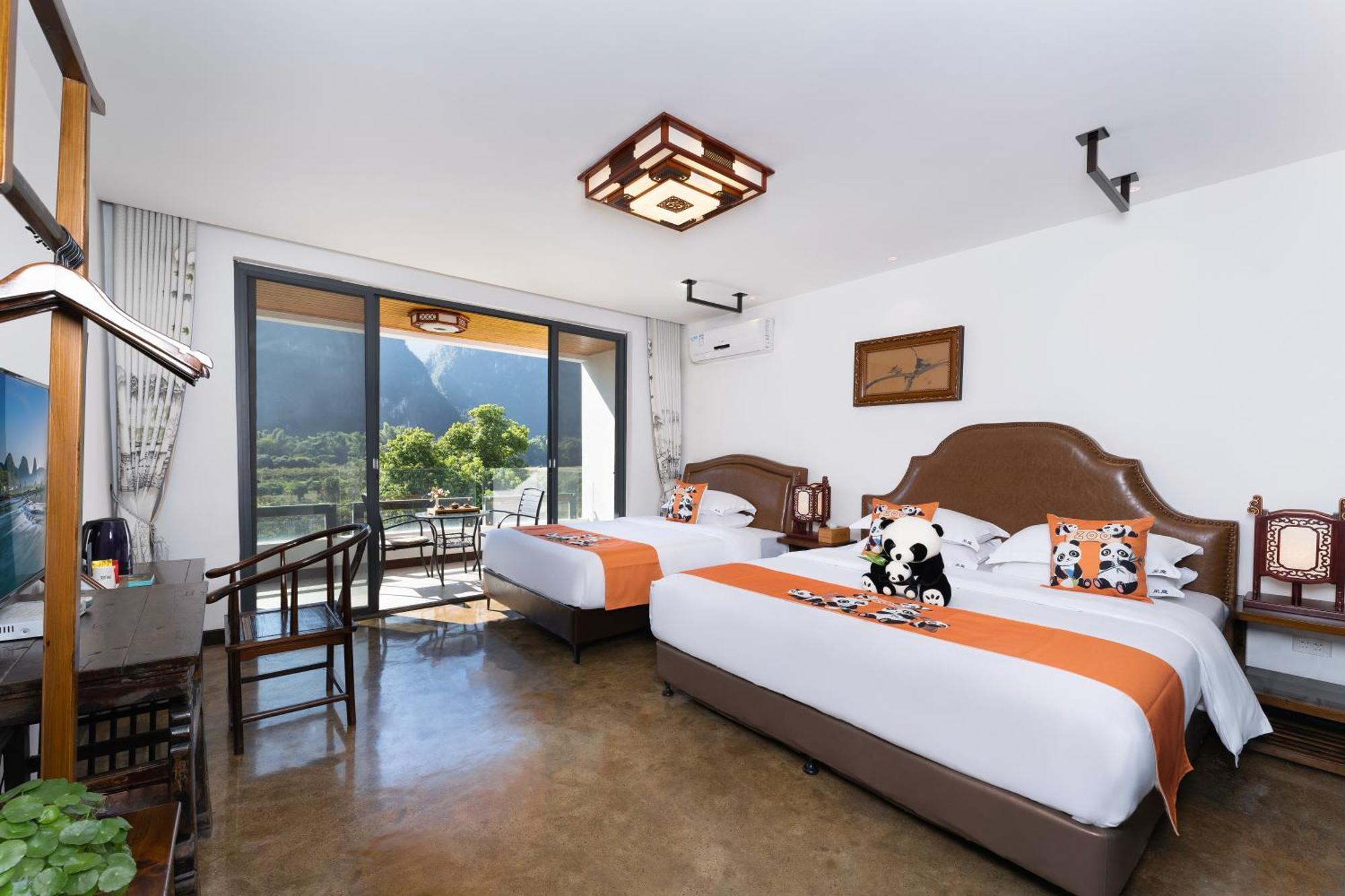 Leisure Courtyard Hotel Yangshuo-Free Shuttle Bus To Yangshuo Station Stay 2 Nights One Way المظهر الخارجي الصورة