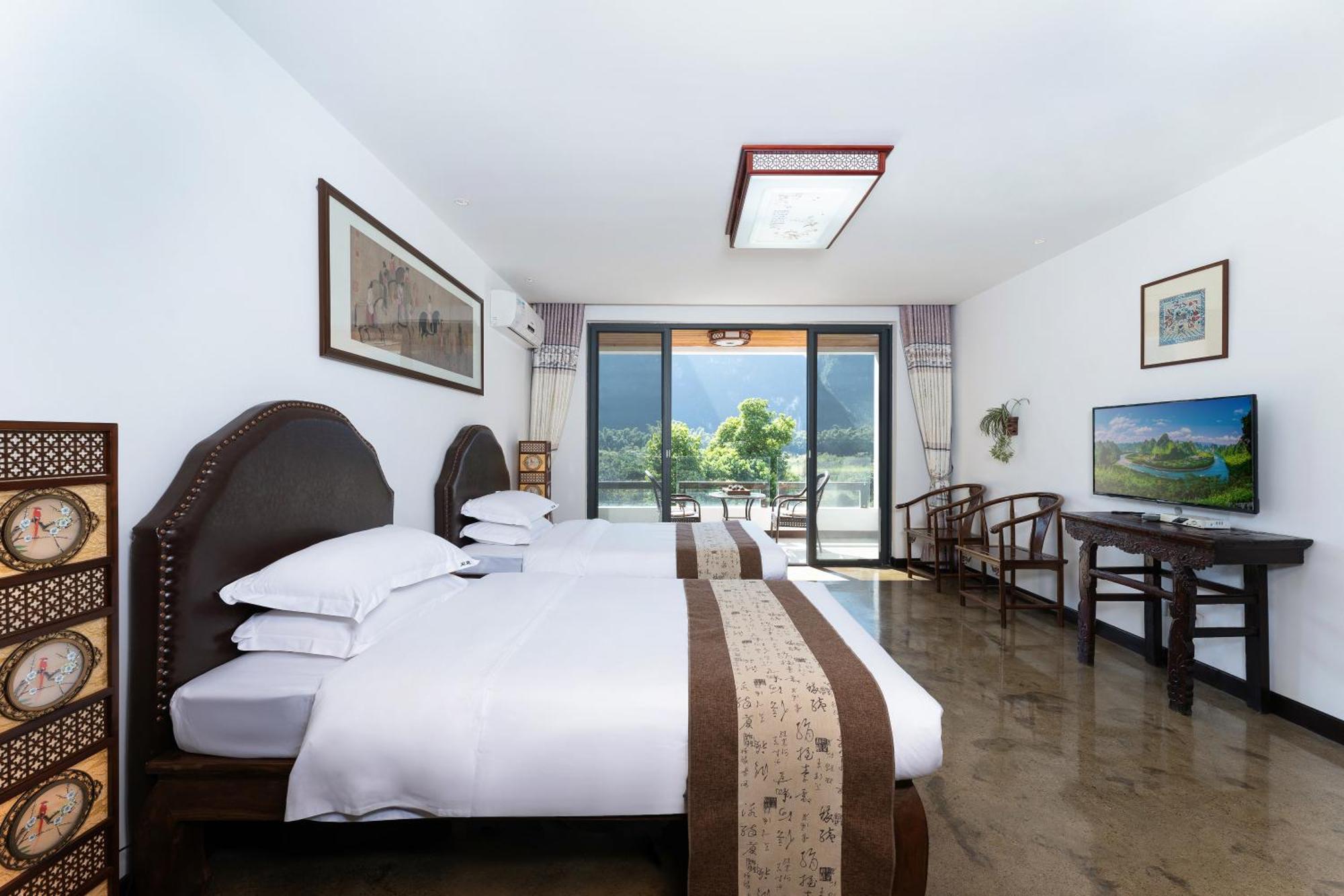 Leisure Courtyard Hotel Yangshuo-Free Shuttle Bus To Yangshuo Station Stay 2 Nights One Way المظهر الخارجي الصورة