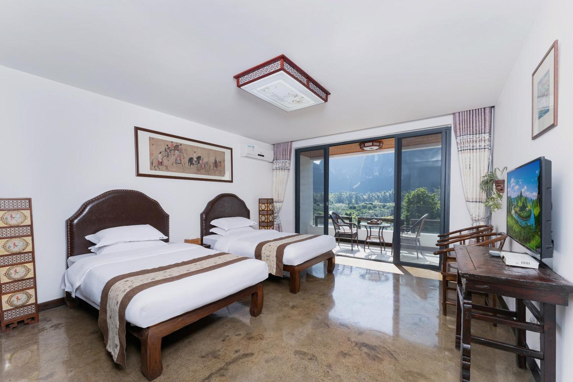 Leisure Courtyard Hotel Yangshuo-Free Shuttle Bus To Yangshuo Station Stay 2 Nights One Way المظهر الخارجي الصورة